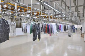   خشکشویی لباس صنعتی